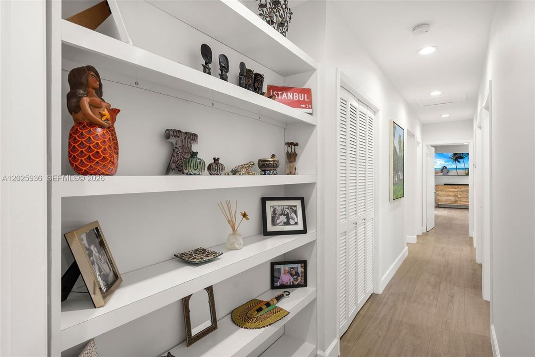 For Sale: $1,750,000 (4 beds, 2 baths, 2773 Square Feet)