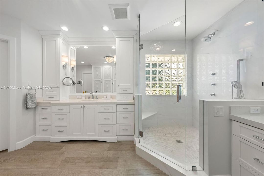 For Sale: $1,750,000 (4 beds, 2 baths, 2773 Square Feet)