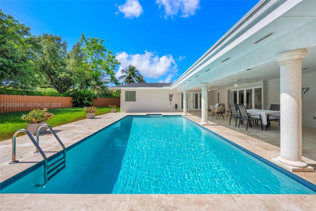 For Sale: $1,750,000 (4 beds, 2 baths, 2773 Square Feet)