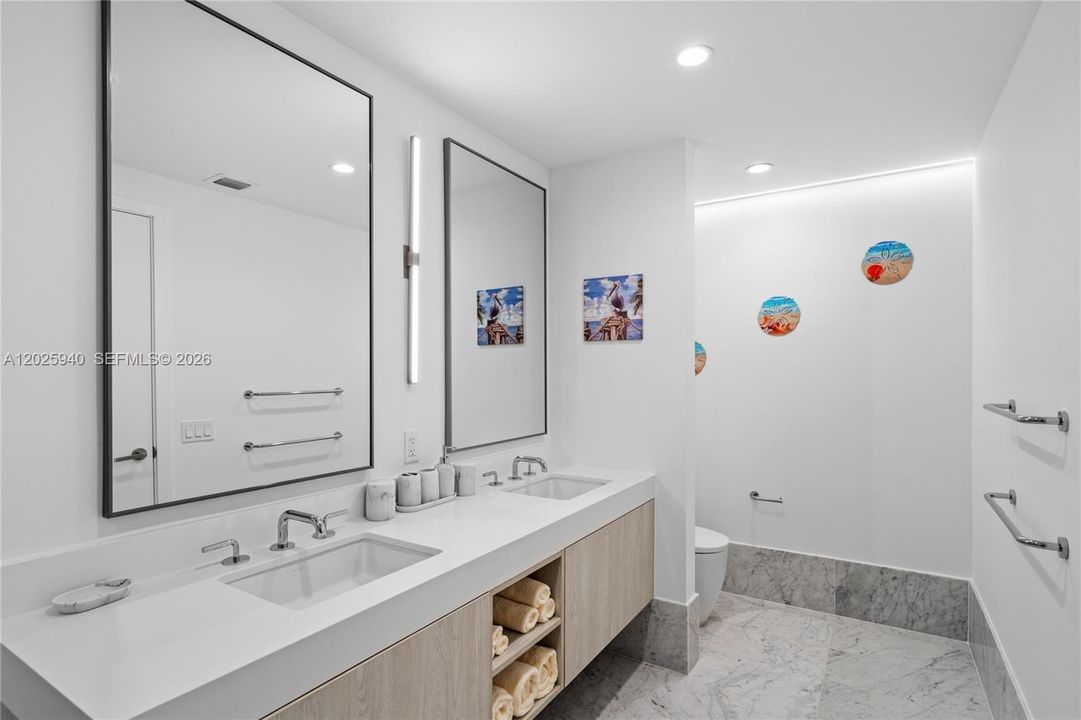 В аренду: $10,900 (2 спален, 2 ванн, 1391 Квадратных фут)