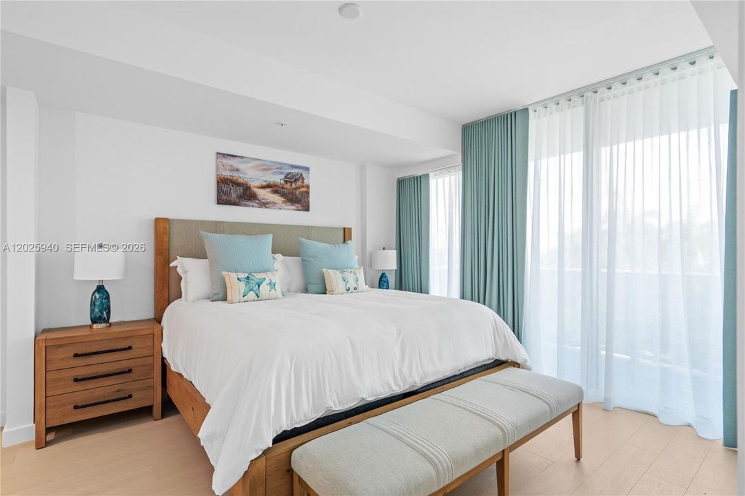 В аренду: $10,900 (2 спален, 2 ванн, 1391 Квадратных фут)