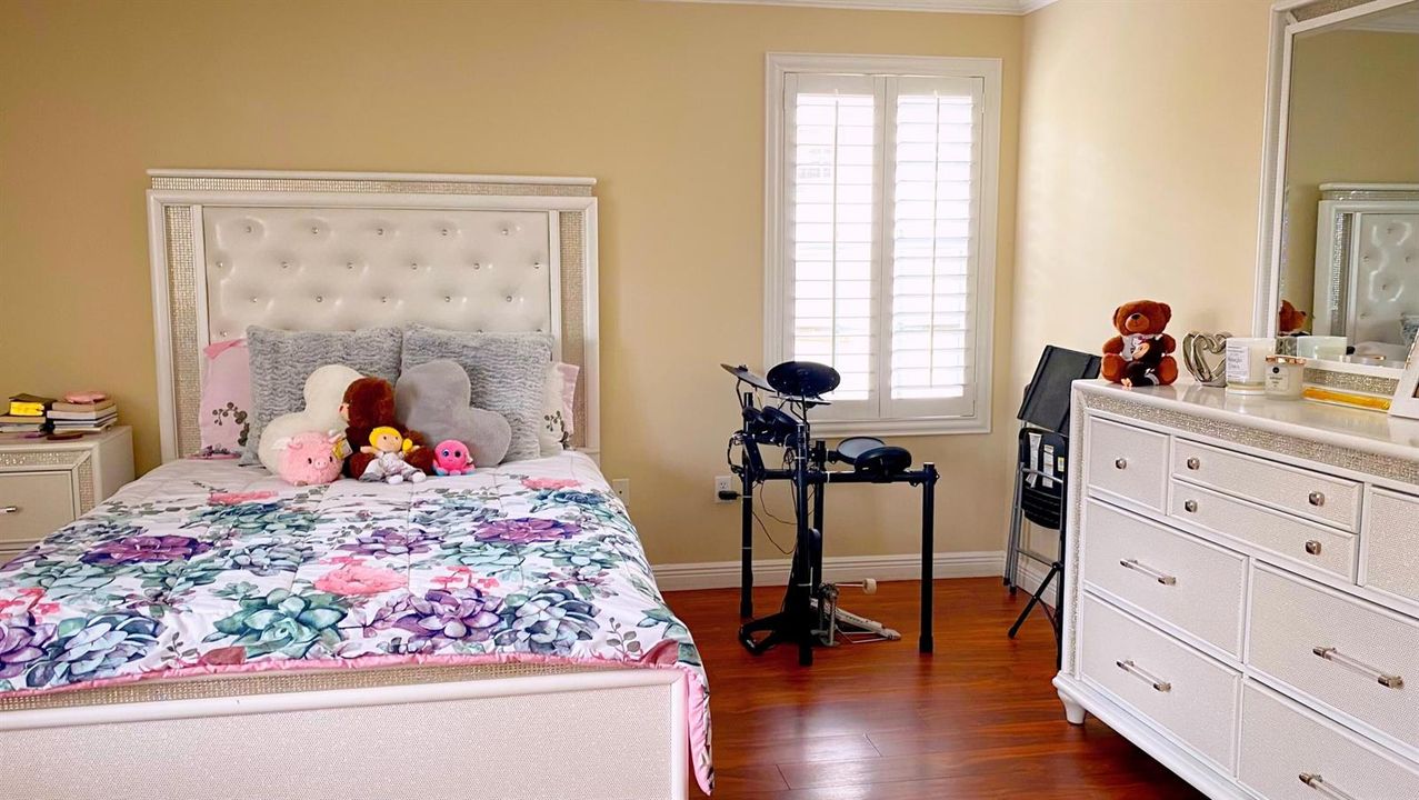 2nd Bed