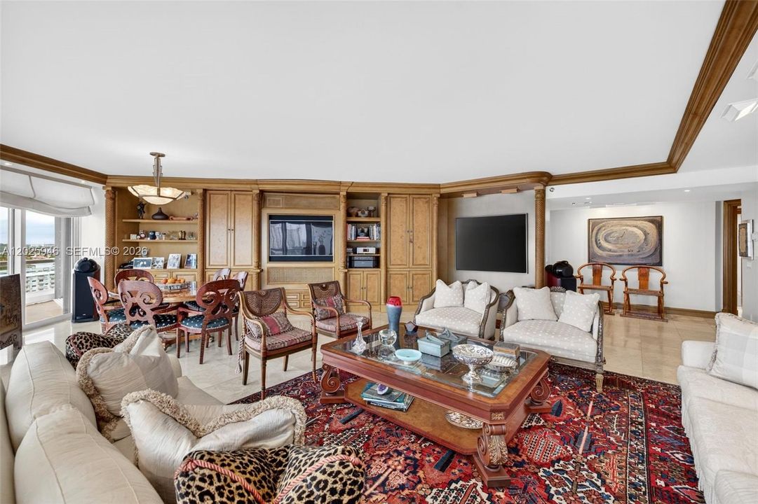 For Sale: $1,900,000 (3 beds, 3 baths, 3200 Square Feet)