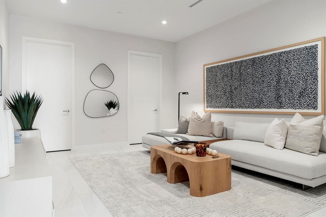 Media Room/Bed 4