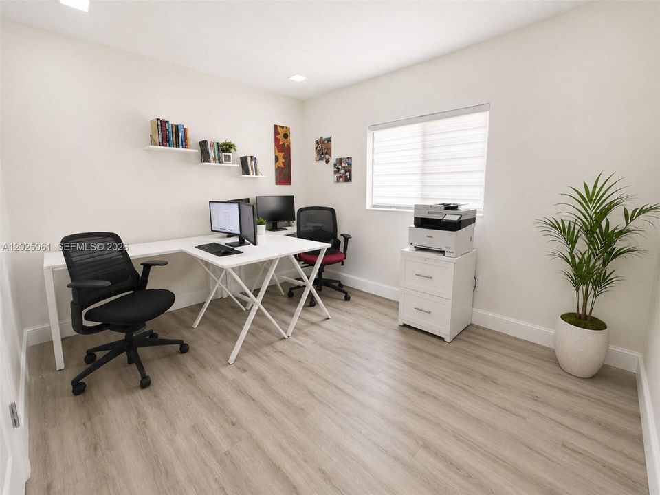Office/Bedroom.