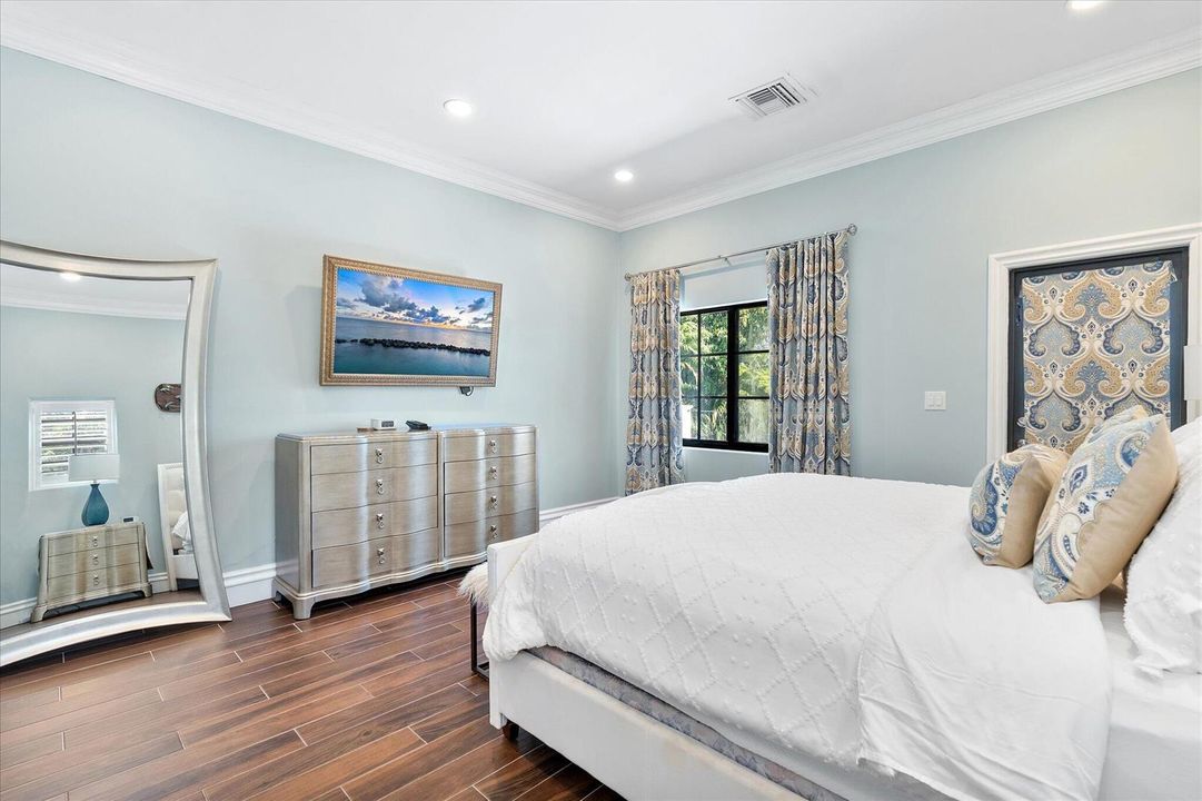 35-1001 Coconut Dr_035
