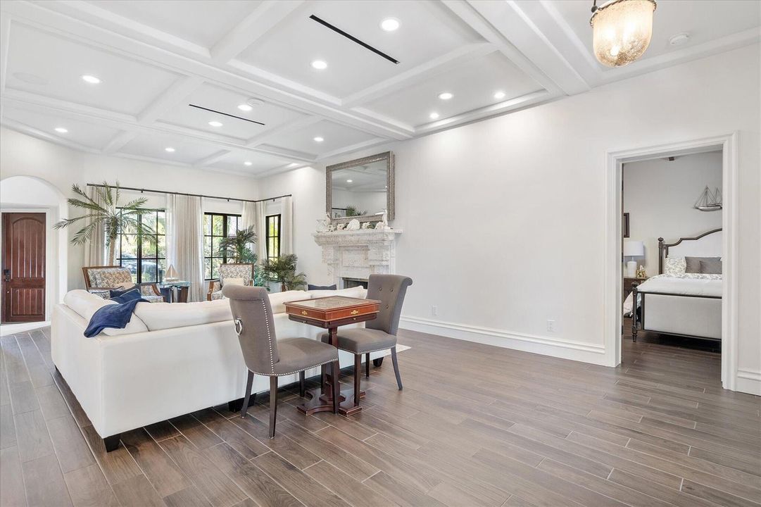 05-1001 Coconut Dr_005