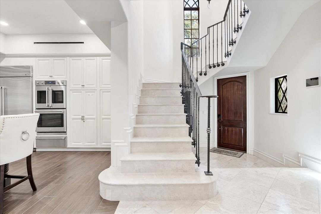 24-1001 Coconut Dr_024