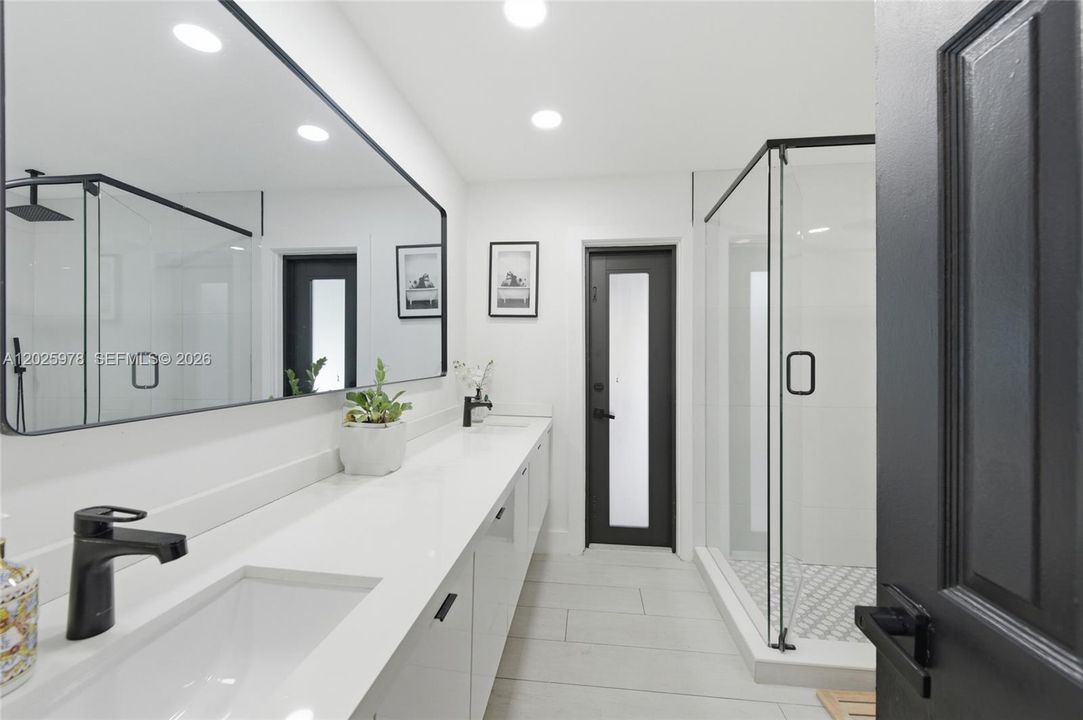 For Rent: $8,000 (4 beds, 2 baths, 2639 Square Feet)