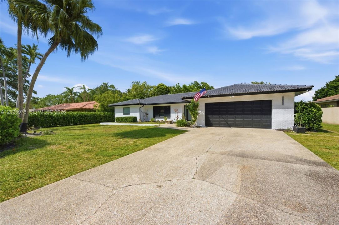 For Rent: $8,000 (4 beds, 2 baths, 2639 Square Feet)