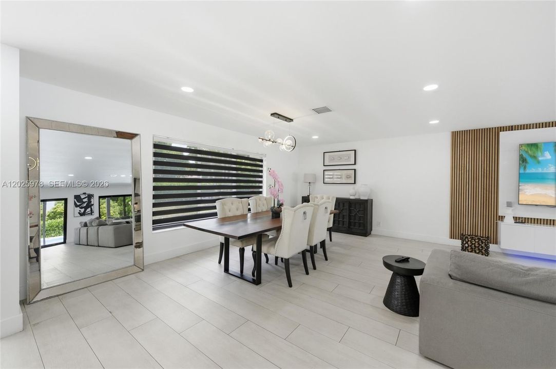 For Rent: $8,000 (4 beds, 2 baths, 2639 Square Feet)
