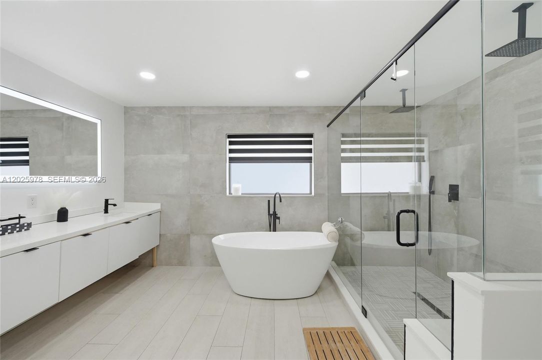 For Rent: $8,000 (4 beds, 2 baths, 2639 Square Feet)