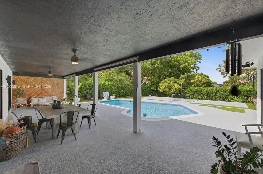 For Rent: $8,000 (4 beds, 2 baths, 2639 Square Feet)