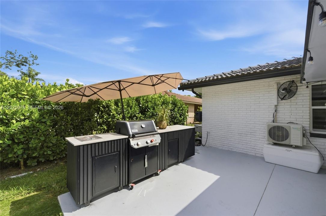 For Rent: $8,000 (4 beds, 2 baths, 2639 Square Feet)