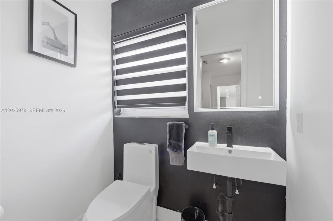 For Rent: $8,000 (4 beds, 2 baths, 2639 Square Feet)