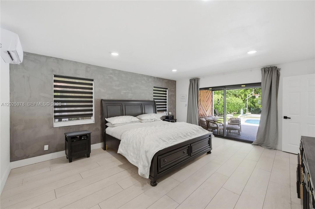 For Rent: $8,000 (4 beds, 2 baths, 2639 Square Feet)
