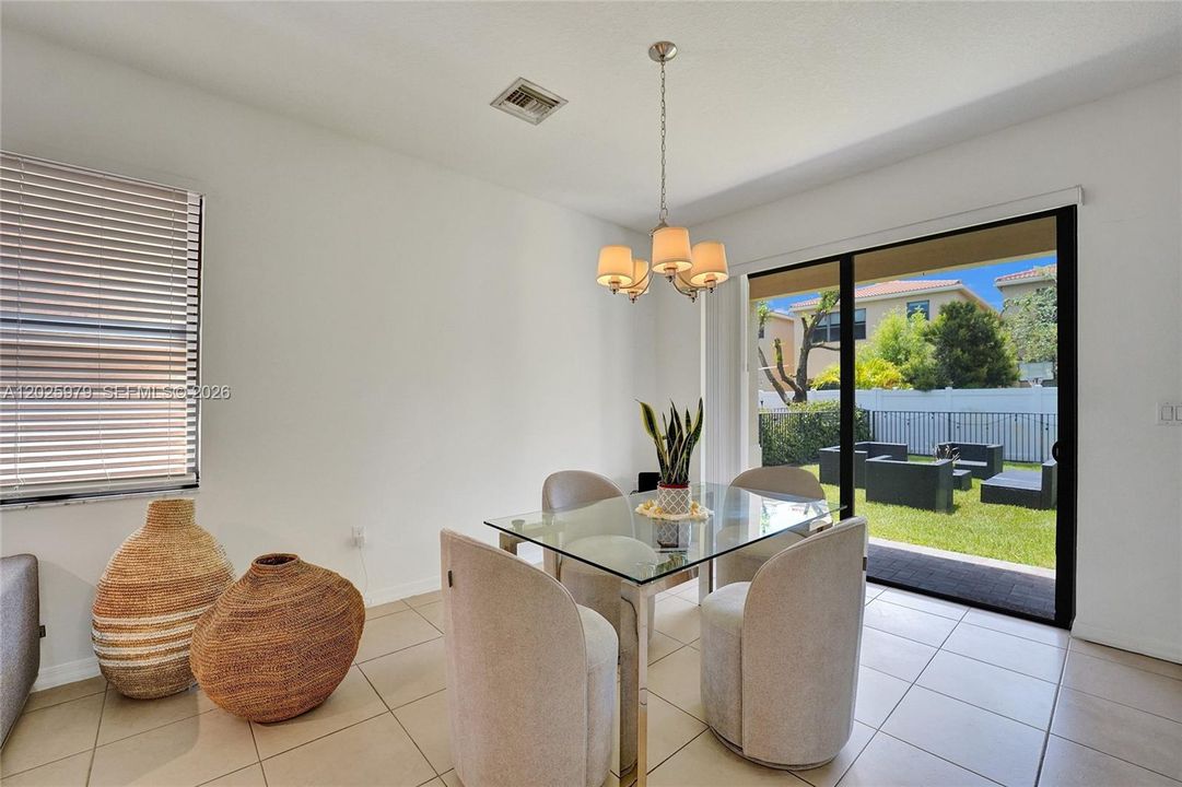 For Rent: $4,800 (4 beds, 2 baths, 2105 Square Feet)