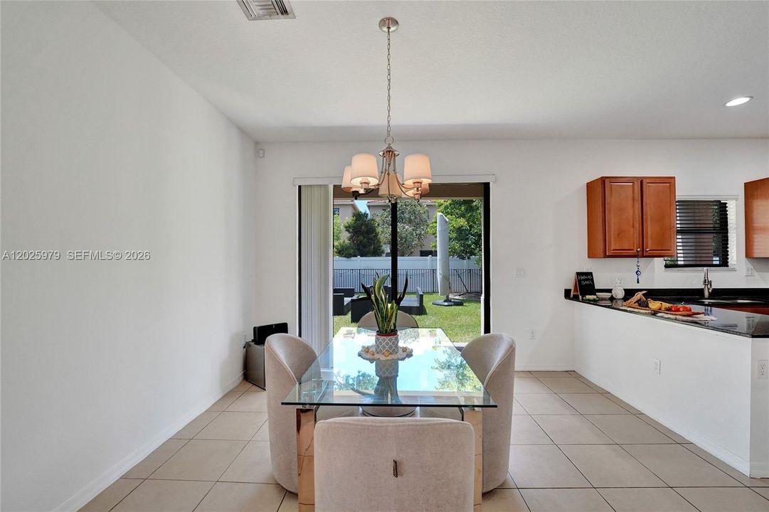 For Rent: $4,800 (4 beds, 2 baths, 2105 Square Feet)