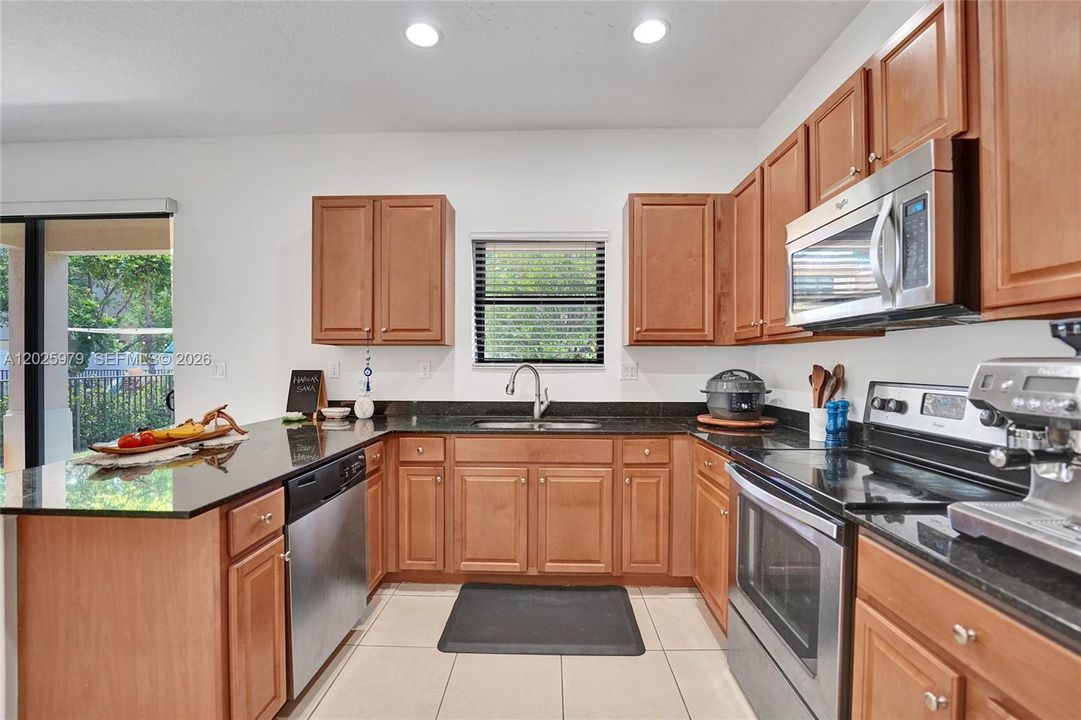 For Rent: $4,800 (4 beds, 2 baths, 2105 Square Feet)