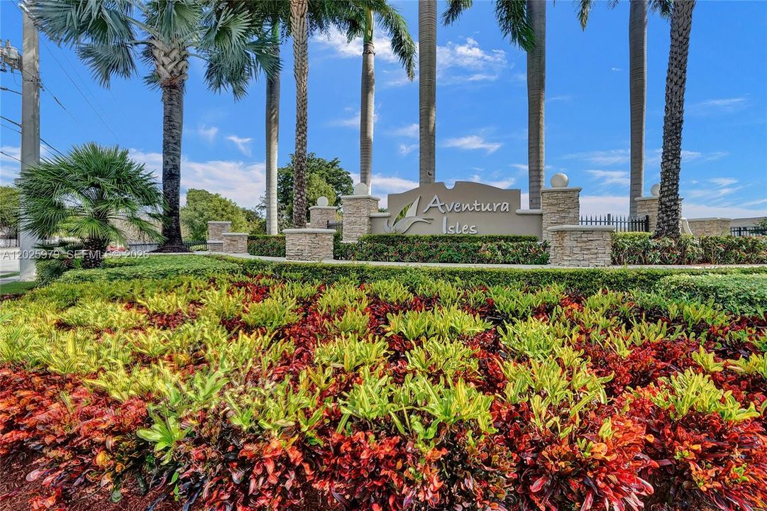 For Rent: $4,800 (4 beds, 2 baths, 2105 Square Feet)