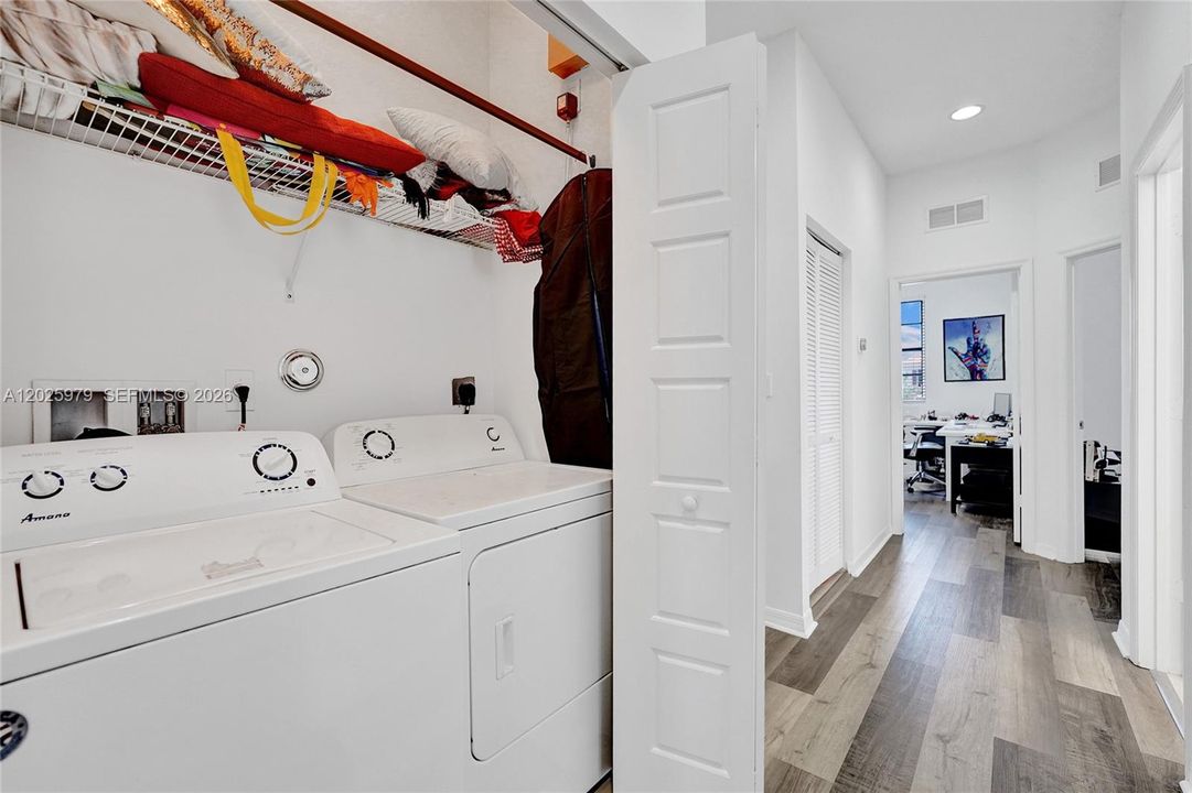 For Rent: $4,800 (4 beds, 2 baths, 2105 Square Feet)