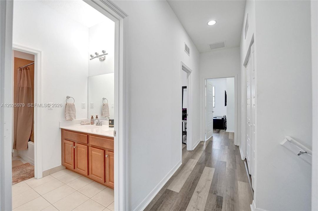For Rent: $4,800 (4 beds, 2 baths, 2105 Square Feet)