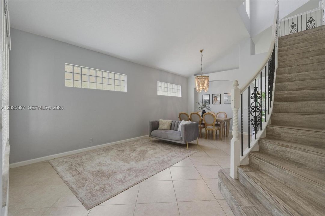 For Sale: $922,900 (4 beds, 3 baths, 2764 Square Feet)