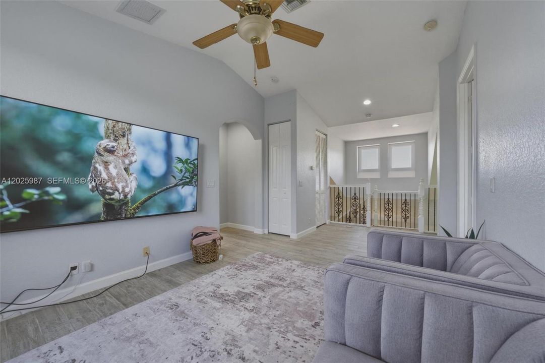 For Sale: $922,900 (4 beds, 3 baths, 2764 Square Feet)