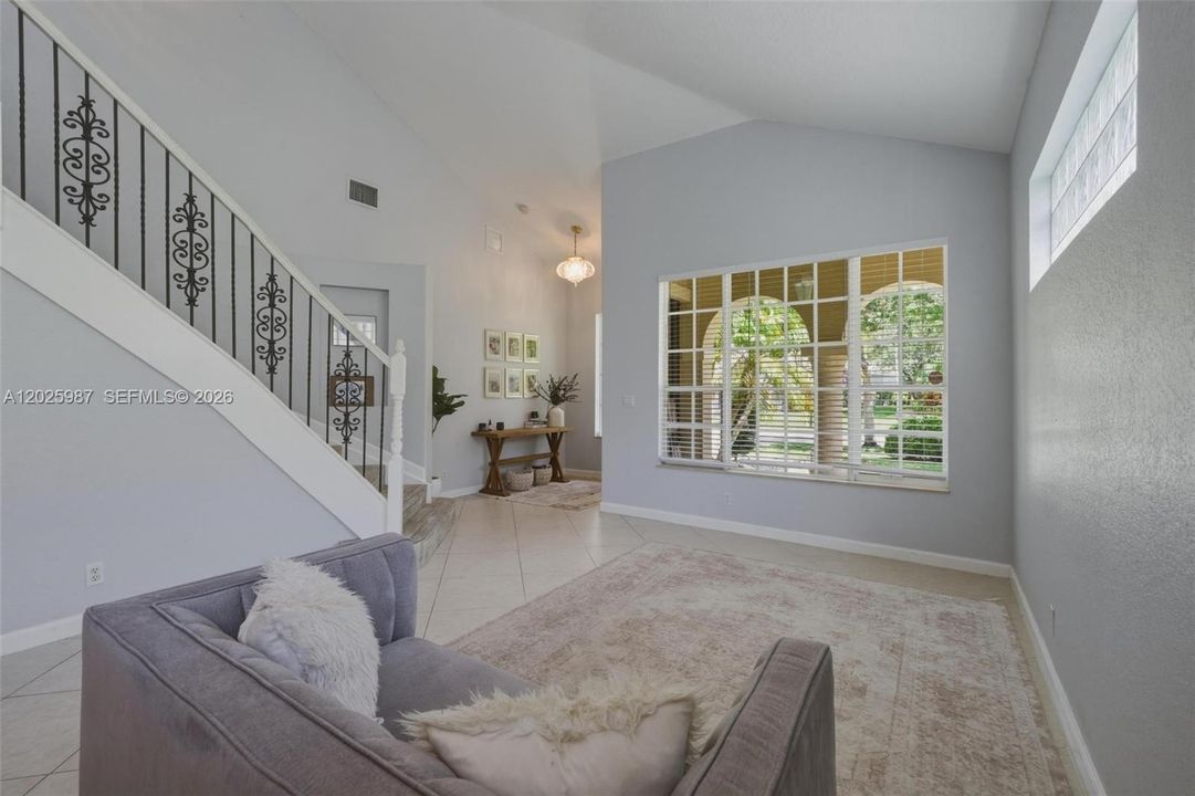 For Sale: $922,900 (4 beds, 3 baths, 2764 Square Feet)