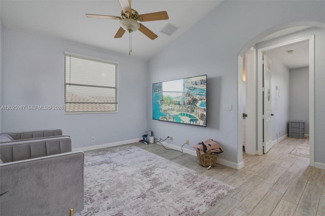 For Sale: $922,900 (4 beds, 3 baths, 2764 Square Feet)