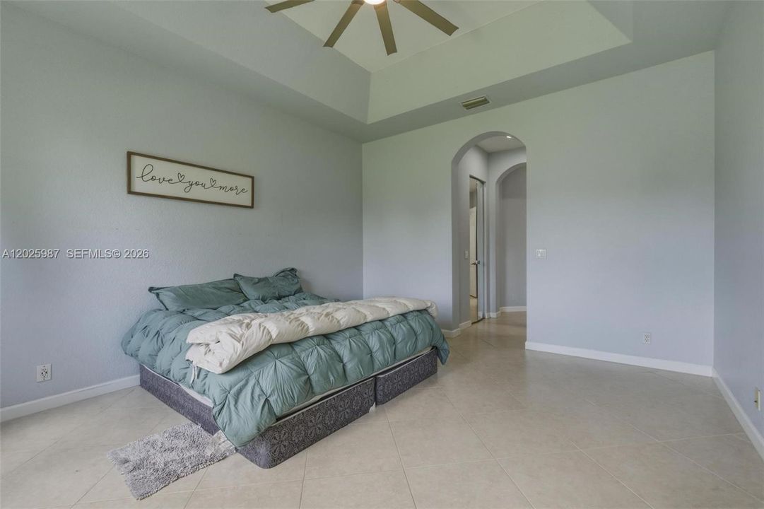 For Sale: $922,900 (4 beds, 3 baths, 2764 Square Feet)