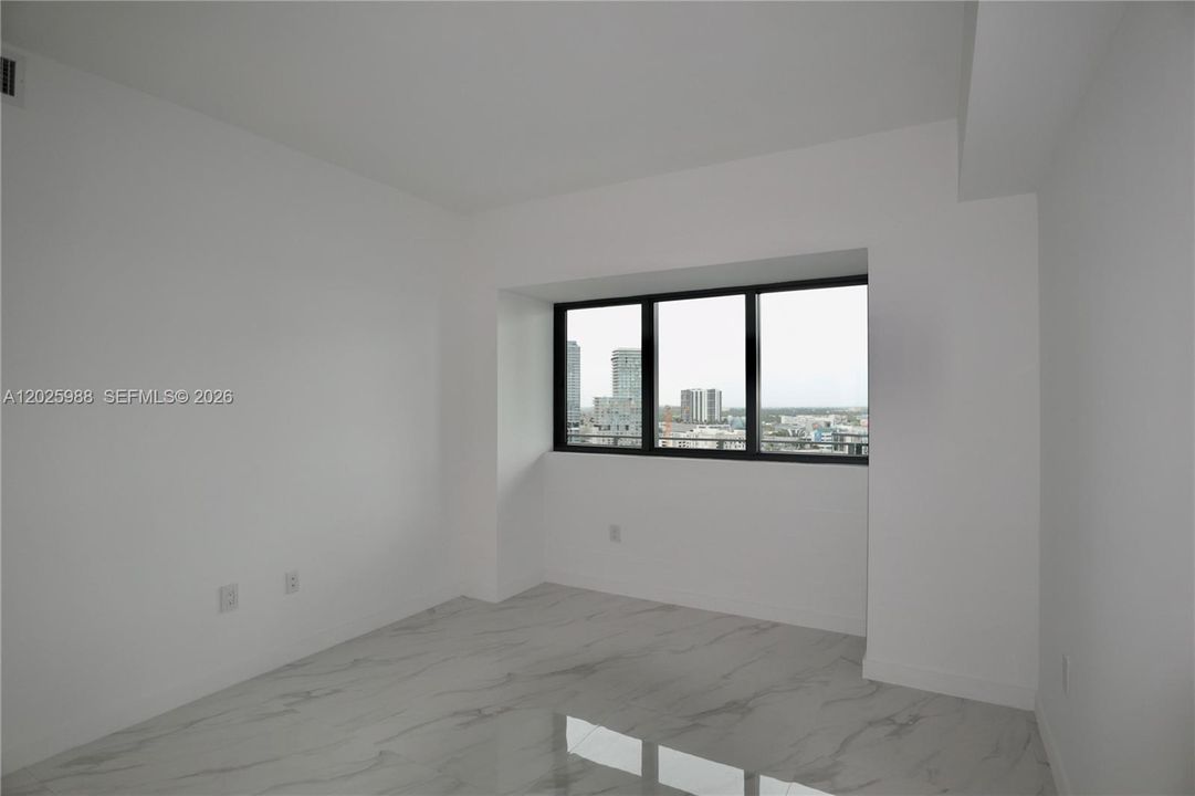 Active With Contract: $6,000 (2 beds, 3 baths, 1151 Square Feet)
