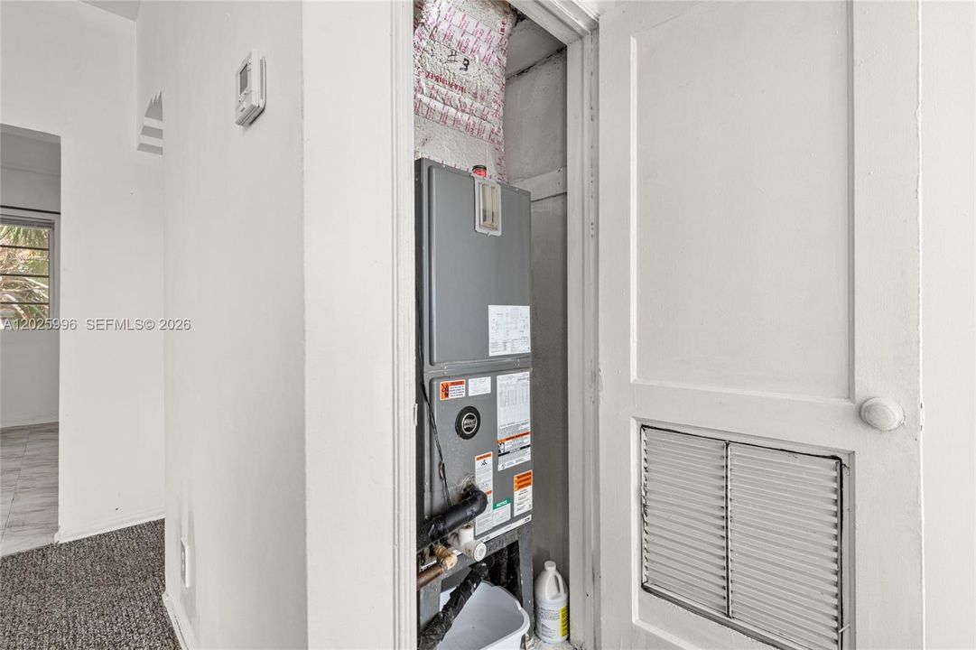 central ac apt 3