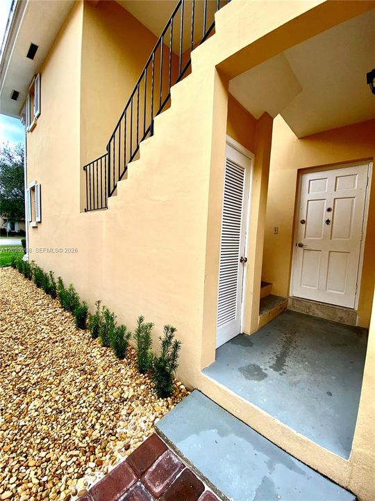 For Rent: $3,800 (2 beds, 2 baths, 1440 Square Feet)