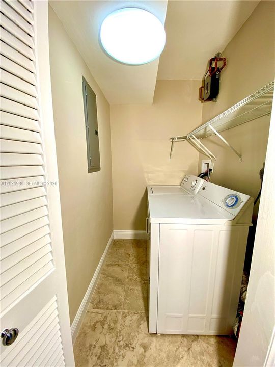 For Rent: $3,800 (2 beds, 2 baths, 1440 Square Feet)