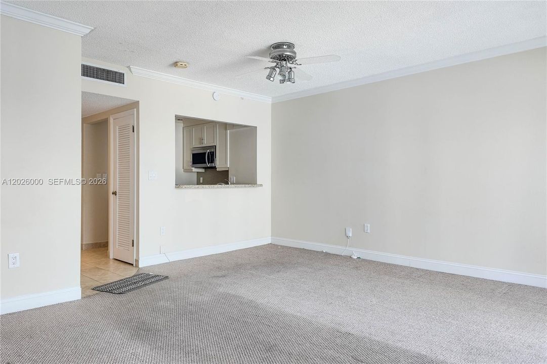 For Rent: $1,850 (1 beds, 1 baths, 545 Square Feet)