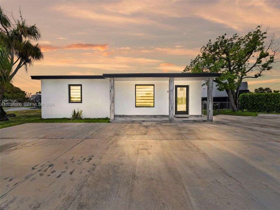 En Venta: $650,000 (2 camas, 1 baños, 808 Pies cuadrados)
