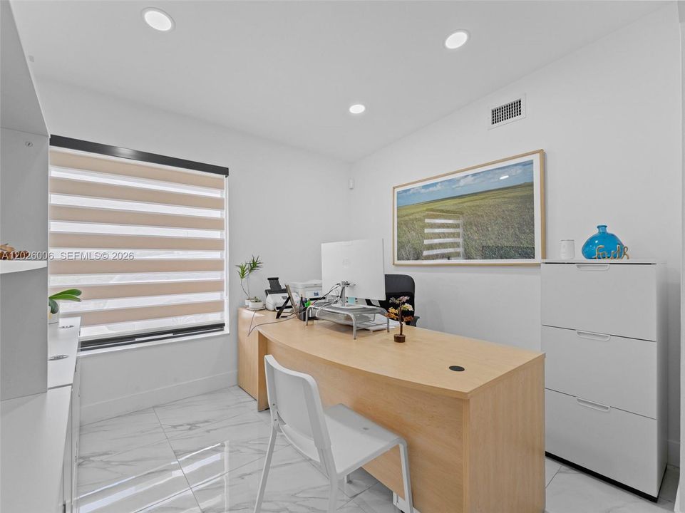 En Venta: $650,000 (2 camas, 1 baños, 808 Pies cuadrados)