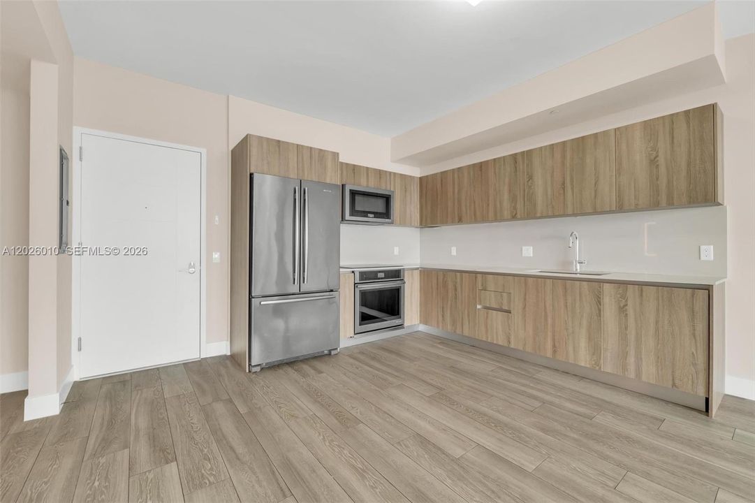 На продажу: $615,000 (1 спален, 2 ванн, 850 Квадратных фут)