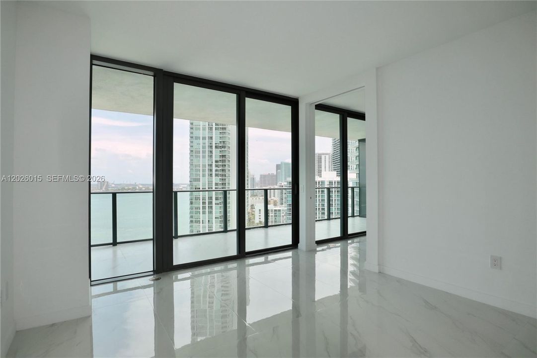 For Rent: $6,000 (2 beds, 2 baths, 1067 Square Feet)