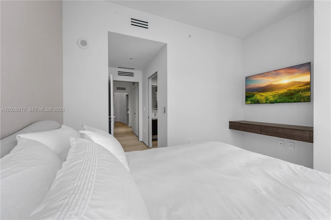 В аренду: $15,000 (3 спален, 4 ванн, 2204 Квадратных фут)