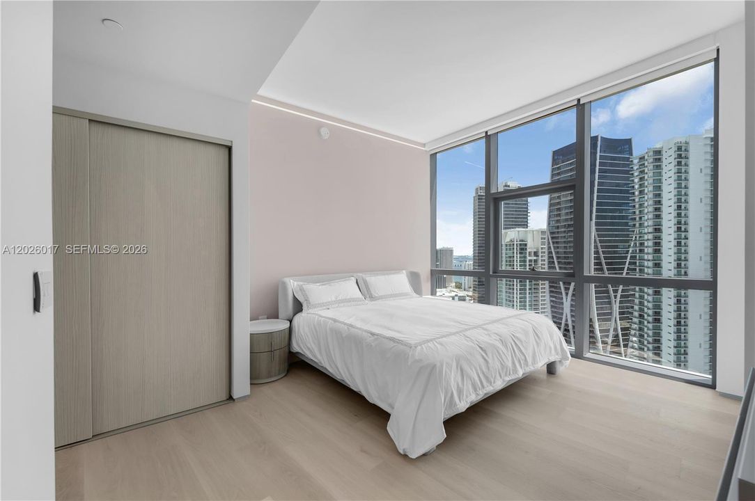 В аренду: $15,000 (3 спален, 4 ванн, 2204 Квадратных фут)