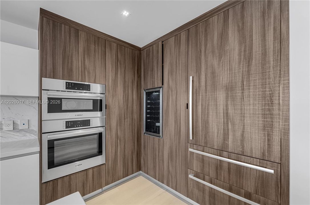 В аренду: $15,000 (3 спален, 4 ванн, 2204 Квадратных фут)