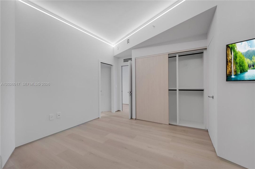В аренду: $15,000 (3 спален, 4 ванн, 2204 Квадратных фут)