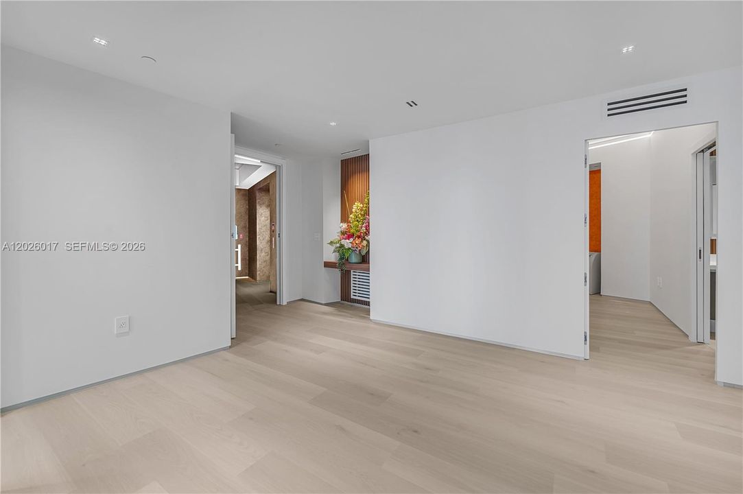 В аренду: $15,000 (3 спален, 4 ванн, 2204 Квадратных фут)