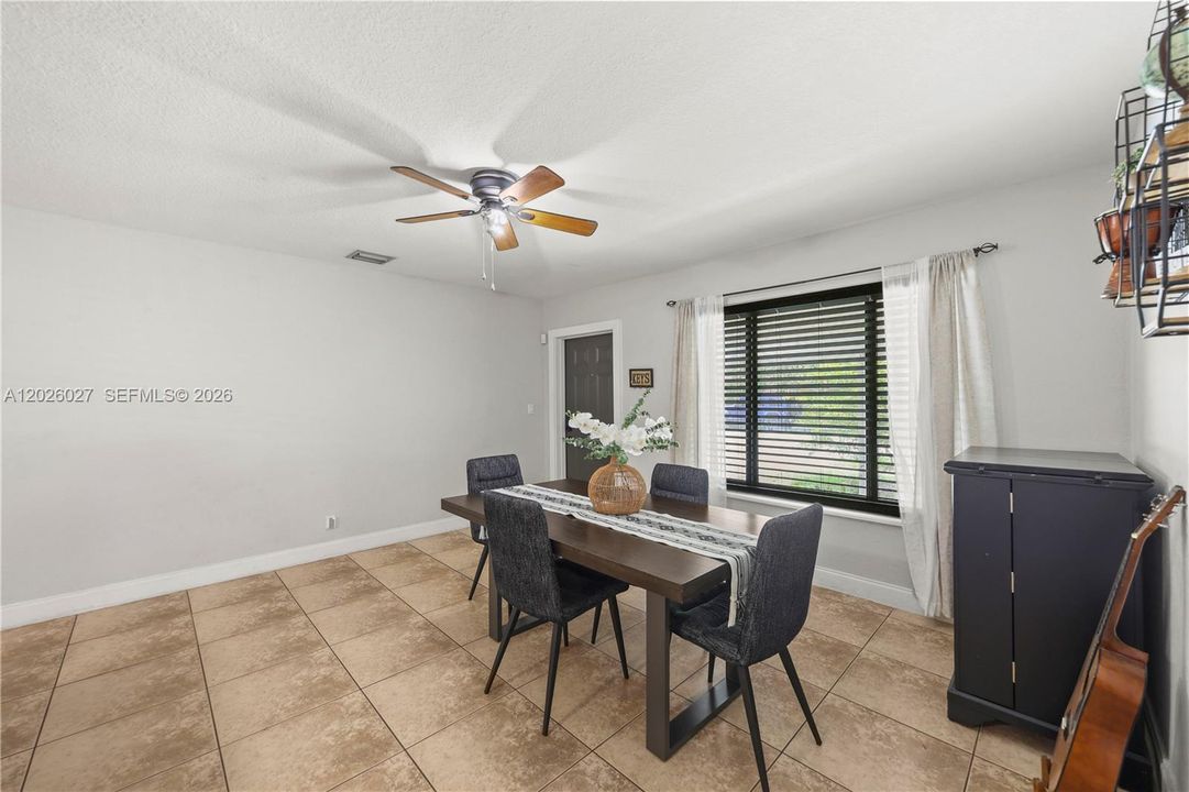 For Sale: $495,000 (4 beds, 2 baths, 1466 Square Feet)