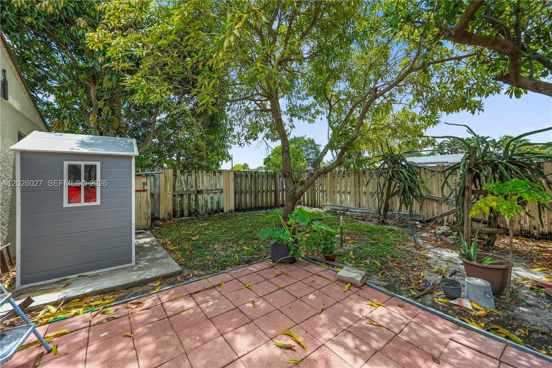 For Sale: $495,000 (4 beds, 2 baths, 1466 Square Feet)
