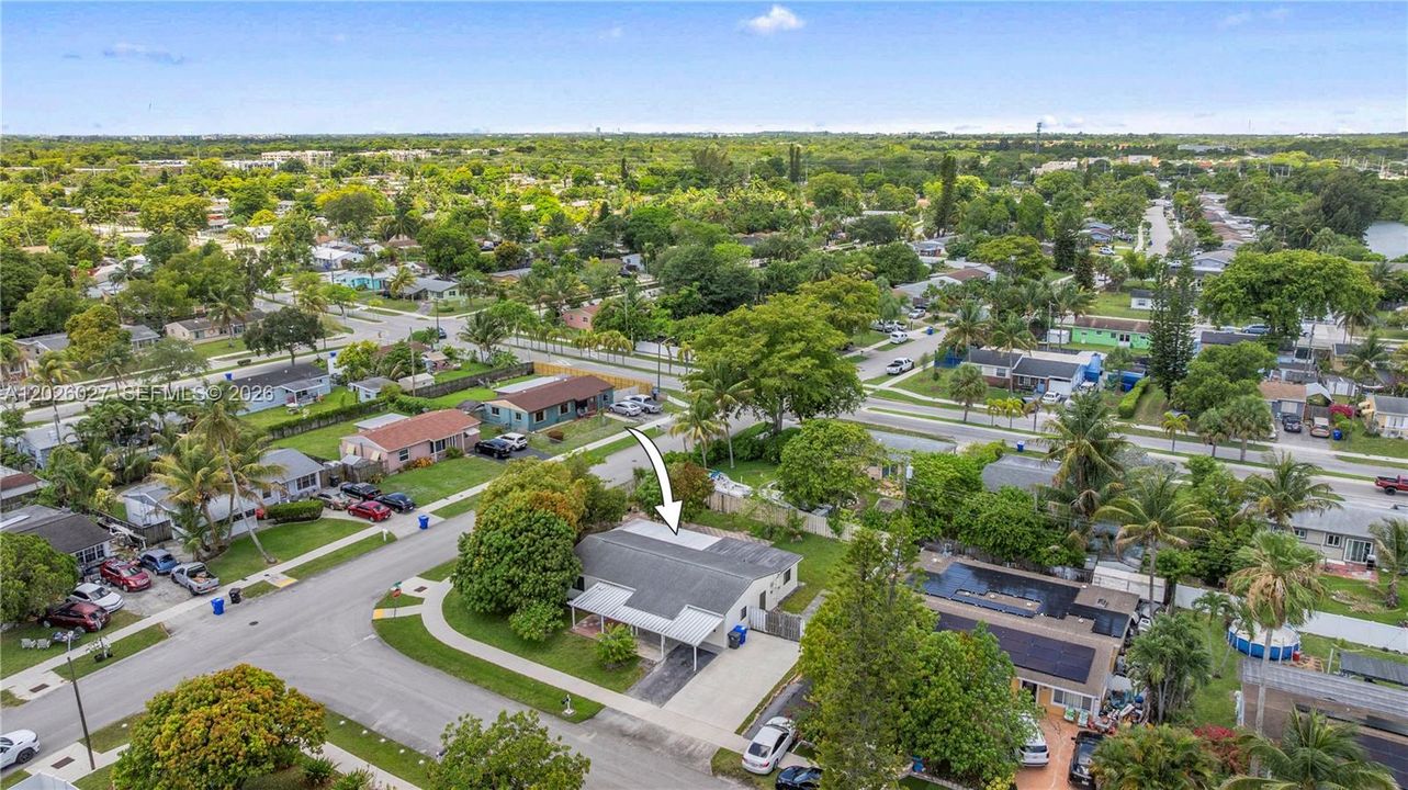 For Sale: $495,000 (4 beds, 2 baths, 1466 Square Feet)