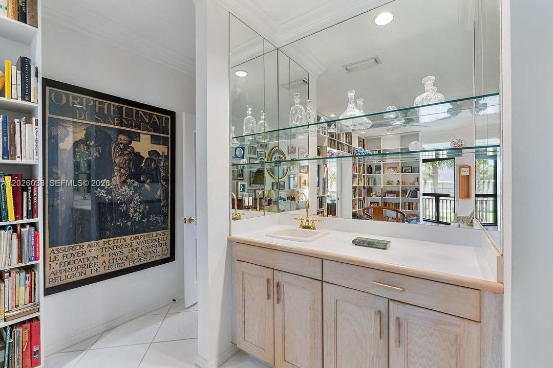 Wet Bar in Den Space