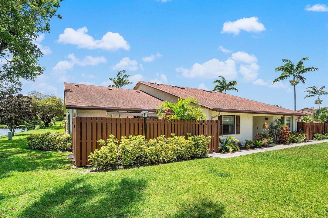 002-3782LaceVineLane-BoyntonBeach-FL-334